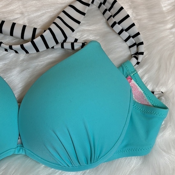 VICTORIA’S Secret Bikini Top - Picture 3 of 6